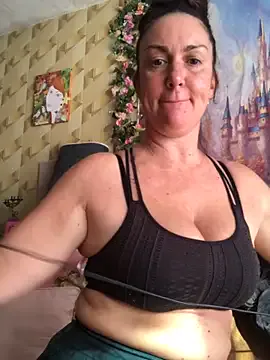 BELLAMORGANE1 from StripChat
