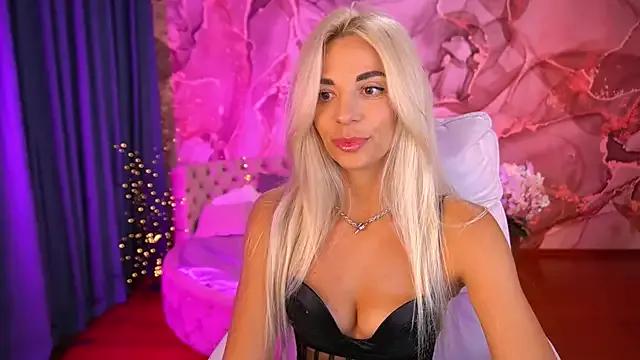 BellaRayyy from StripChat is Freechat