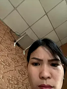 Beolulu from StripChat is Freechat