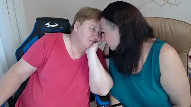 Girls: try live performances with matured performers, from dancing to quirks, in a variety of beautiful sex cams.