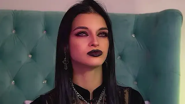 BeverlyMost from StripChat is Freechat