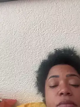 Beybuuu from StripChat