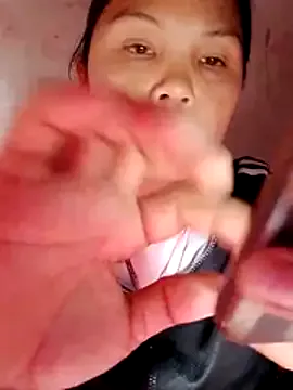 BigAssmomx from StripChat