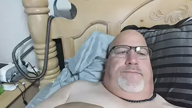 Bigbear0563 from StripChat is Freechat