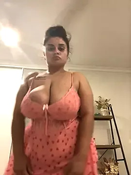 bigtittiegrace from StripChat