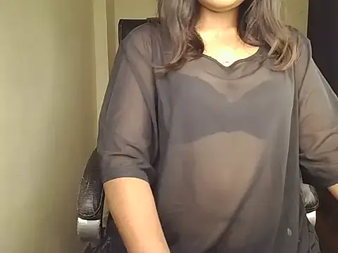 Black-Pearll from StripChat is Freechat