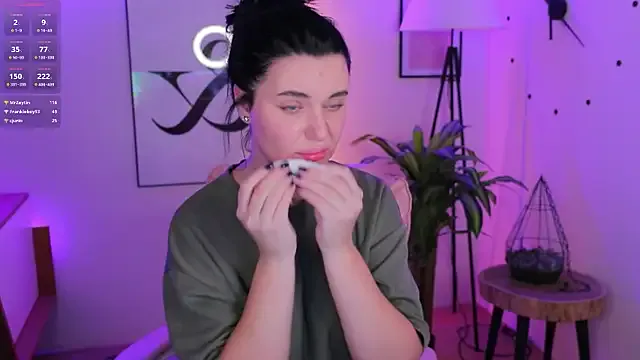 Black___Barbie from StripChat is Freechat