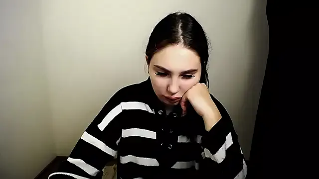 black_fox_1 from StripChat is Freechat