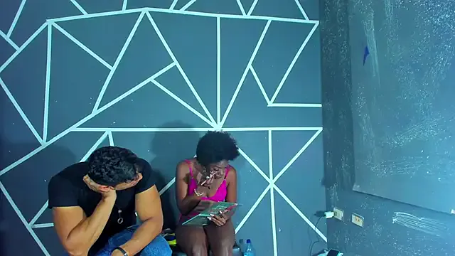 Girls: try live performances with matured performers, from dancing to quirks, in a variety of beautiful sex cams.