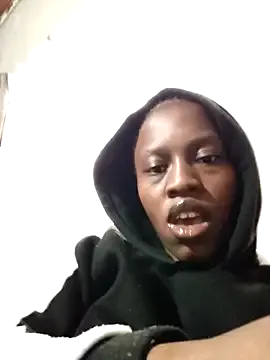 Blackthaithickchick from StripChat is Freechat