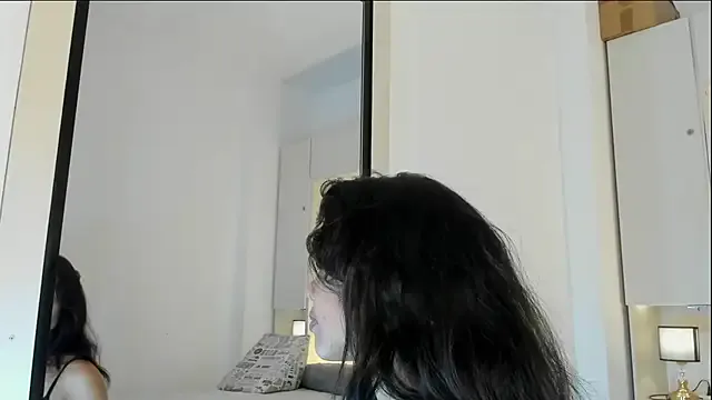 Blackywhiite from StripChat is Freechat