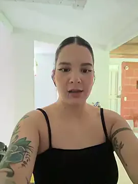 Bloom-babe from StripChat is Freechat