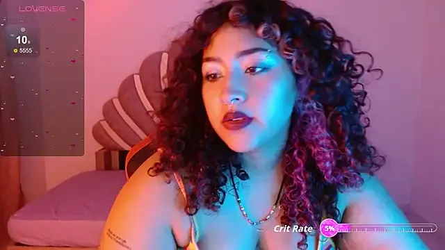 BlueeVelvet from StripChat is Freechat