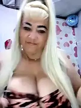 BonniAdams from StripChat