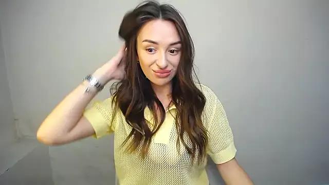 Girls: try live performances with matured performers, from dancing to quirks, in a variety of beautiful sex cams.