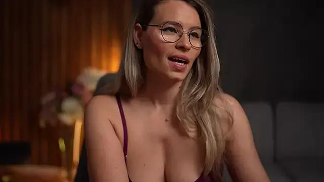 Girls: try live performances with matured performers, from dancing to quirks, in a variety of beautiful sex cams.