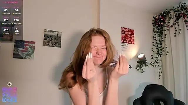 BreezeJam from StripChat is Freechat