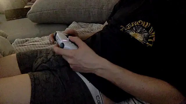 Breezydicksn from StripChat is Freechat