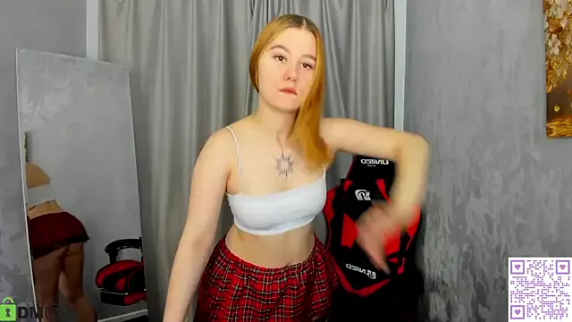 Girls: try live performances with matured performers, from dancing to quirks, in a variety of beautiful sex cams.