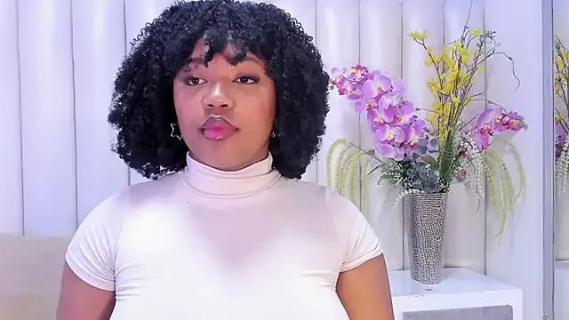 BrendaFernandez_ from StripChat is Freechat