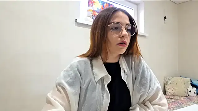 Brevelli_Hope from StripChat is Freechat