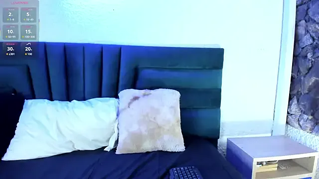 Brianna_Maya from StripChat is Freechat