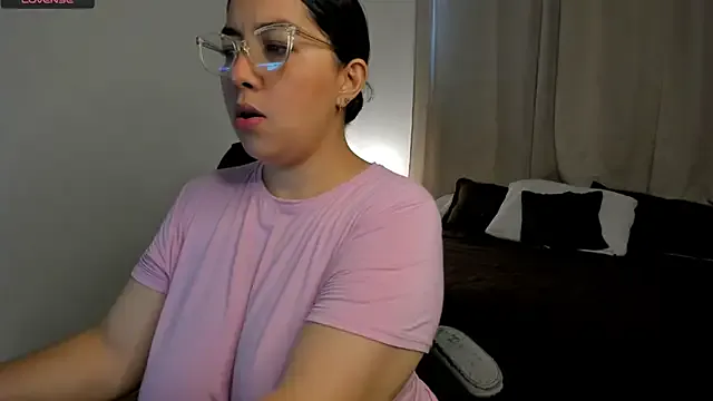 Brithany_olson25 from StripChat