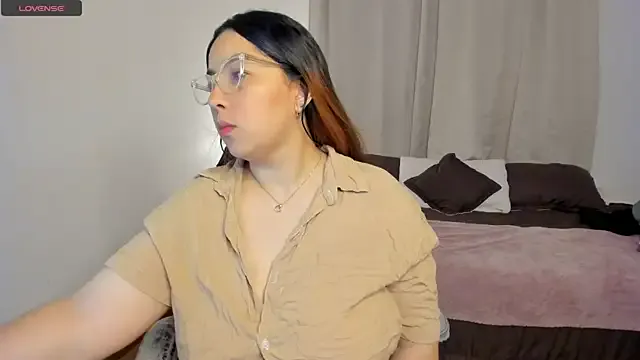 Brithany_olson25 from StripChat