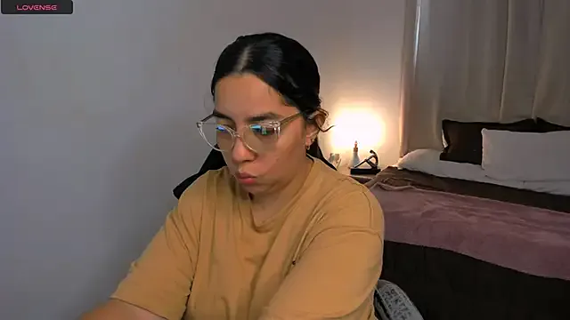 Brithany_olson25 from StripChat