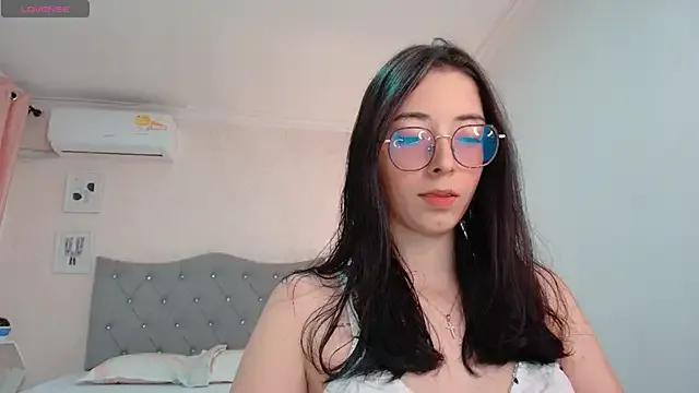 Brooklove_doll from StripChat