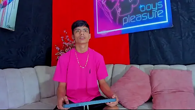 BrownieLoverss from StripChat