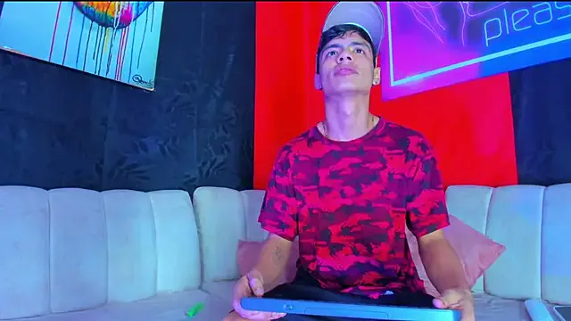 BrownieLoverss from StripChat