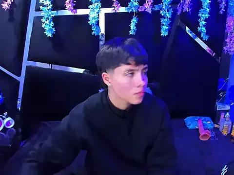 Bruno_Cruzz from StripChat