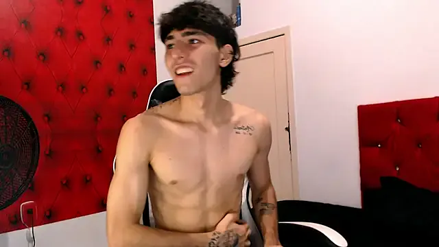 Bryant_Connor from StripChat is Freechat