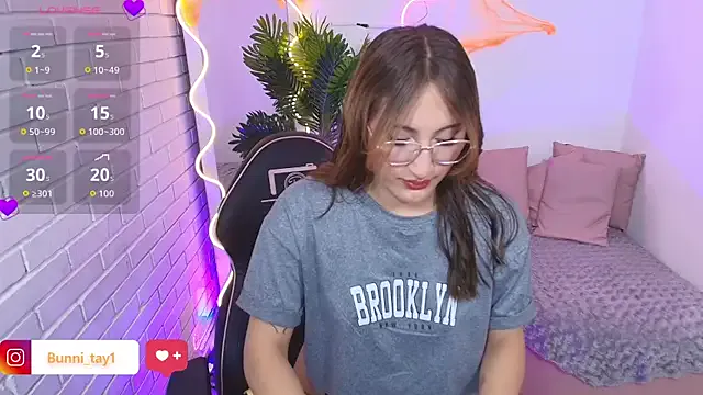 Bunni_tay from StripChat