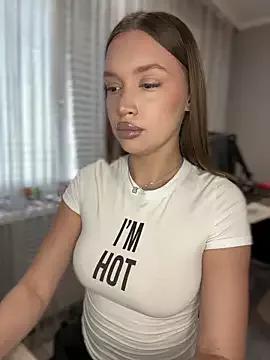 Bunnyrich from StripChat