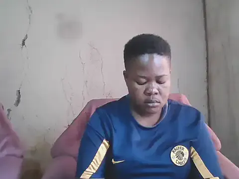 Bustyass93 from StripChat is Freechat