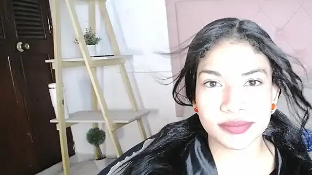 Cami__valencia from StripChat is Freechat