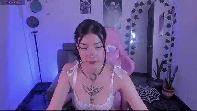 cami_mila9 from StripChat is Freechat
