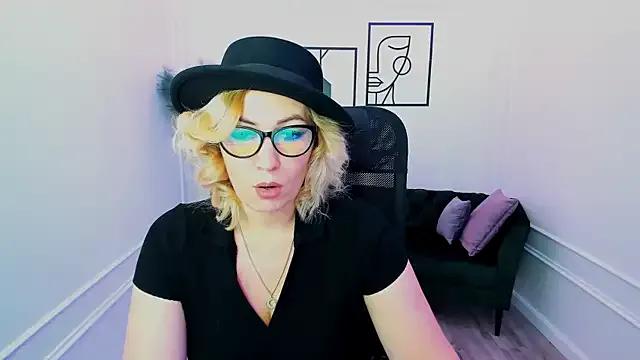 CamilaFatem from StripChat is Freechat