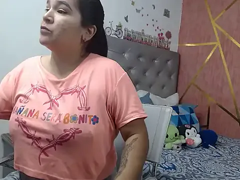 camilahot10 from StripChat is Freechat