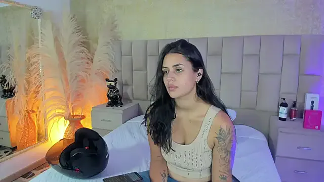 Girls: try live performances with matured performers, from dancing to quirks, in a variety of beautiful sex cams.