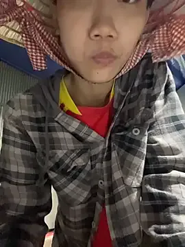 Candy_111 from StripChat is Freechat