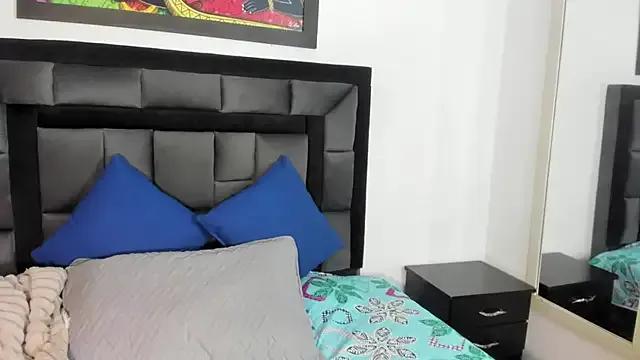 candy_fox2 from StripChat is Freechat
