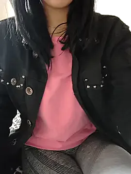 carlina28 from StripChat is Freechat