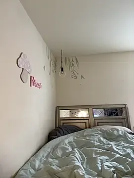 carmelpeach from StripChat is Freechat