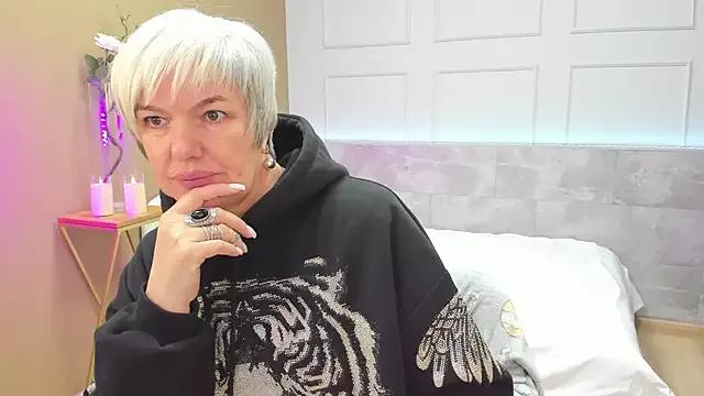 CarmenSoft from StripChat is Freechat