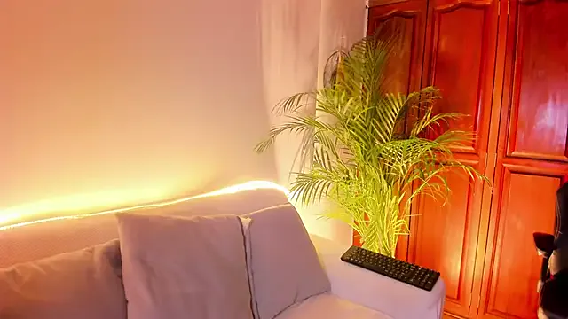 CarolaynStone from StripChat is Freechat