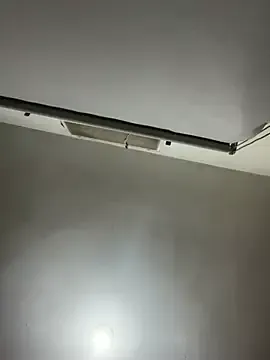 CarolinaRaven from StripChat is Freechat