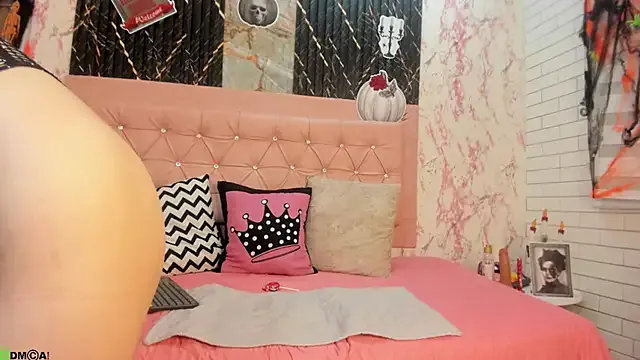 Caroline_daring from StripChat is Freechat